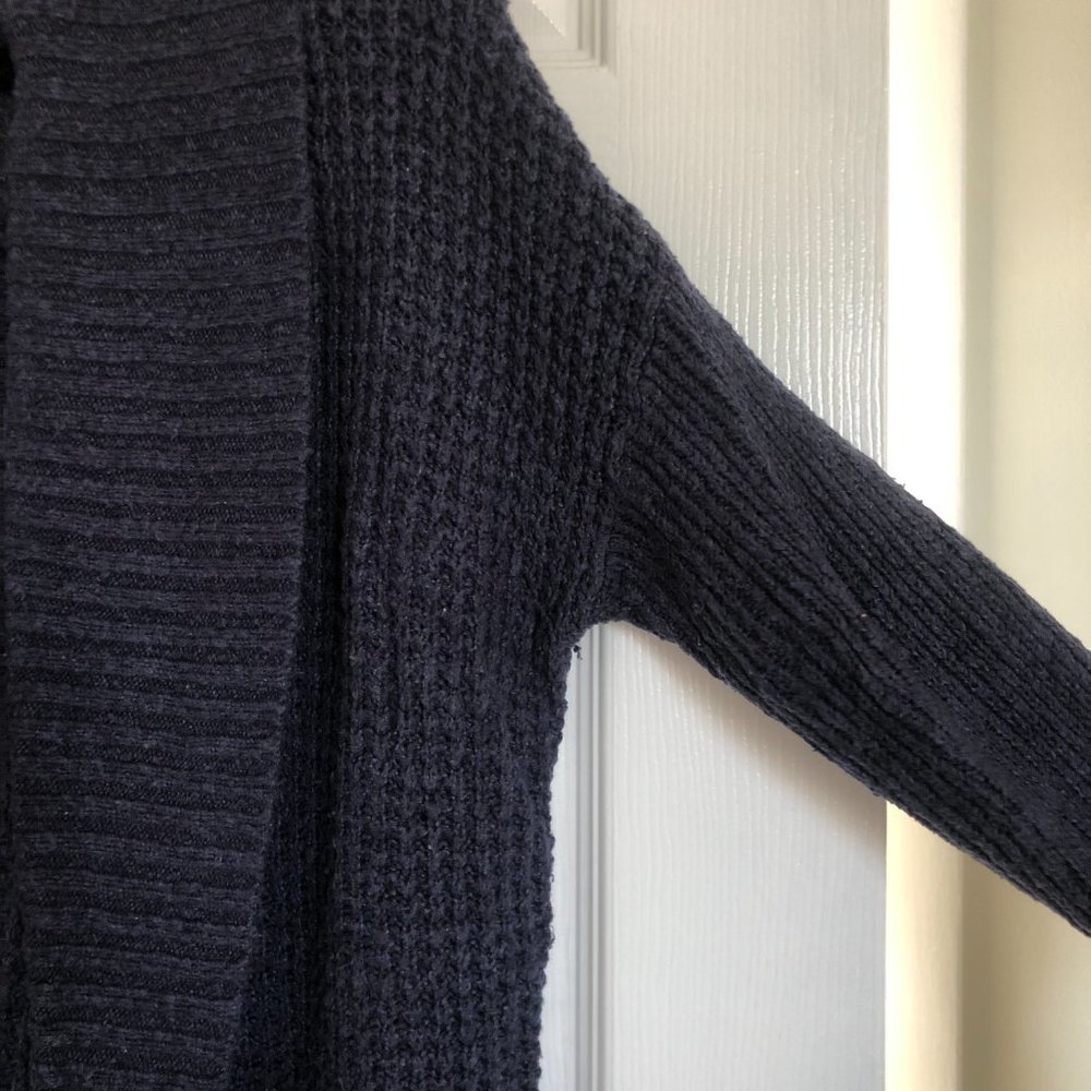Cardigan - Picture 3 of 5
